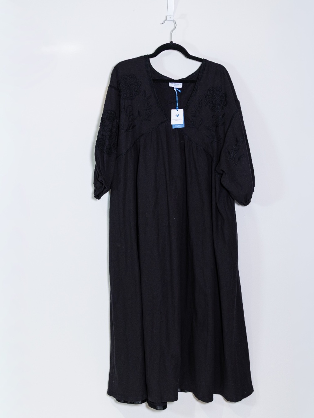 NEW Mi Golondrina Sofia Cotton Embroidered V Neck Pullover Long Maxi Dress Black